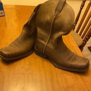 Ariat men’s boots brown size 11 D